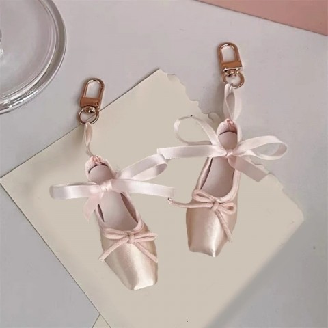Elegant Crystal Pillar Keychain for Women - Unique Ballet Shoes Keyring