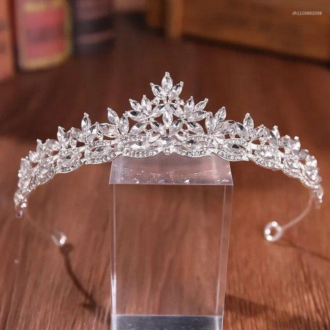 Luxury Alloy Rhinestone Leaves Bridal Headpiece Crown for Women